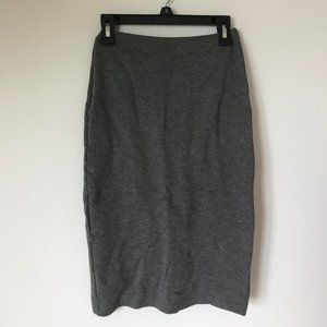 Stretchy fitted skirt